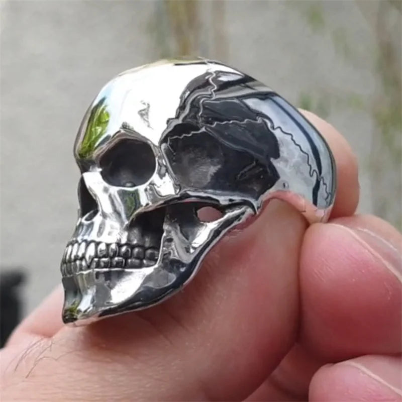 SILVER SKULL SIGNET RING