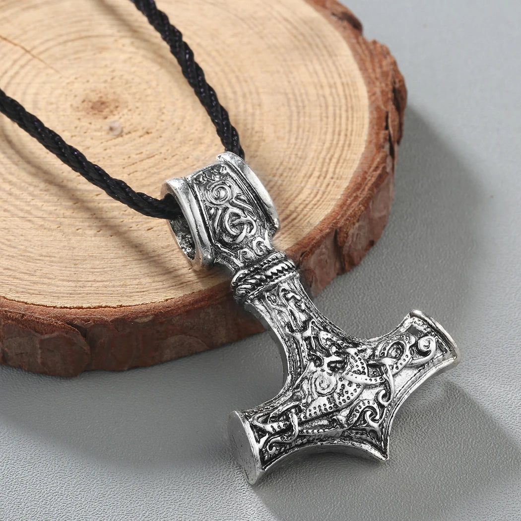 WOLF THORS HAMMER NECKLACE