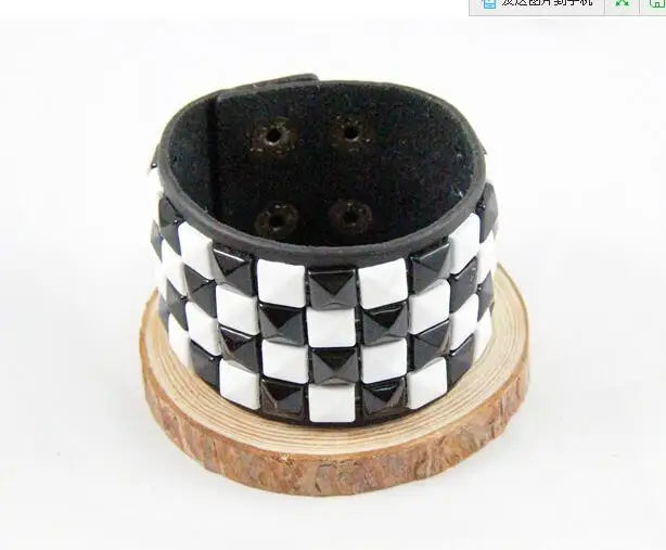 RIVET LEATHER BANGLE