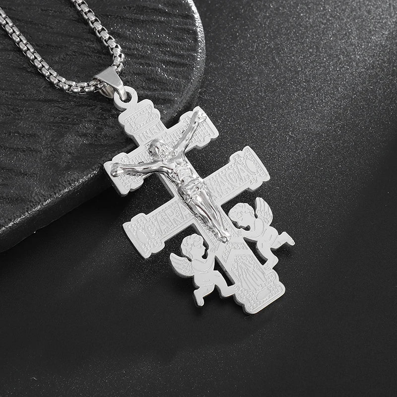 CLASSIC TEMPLAR CROSS NECKLACE