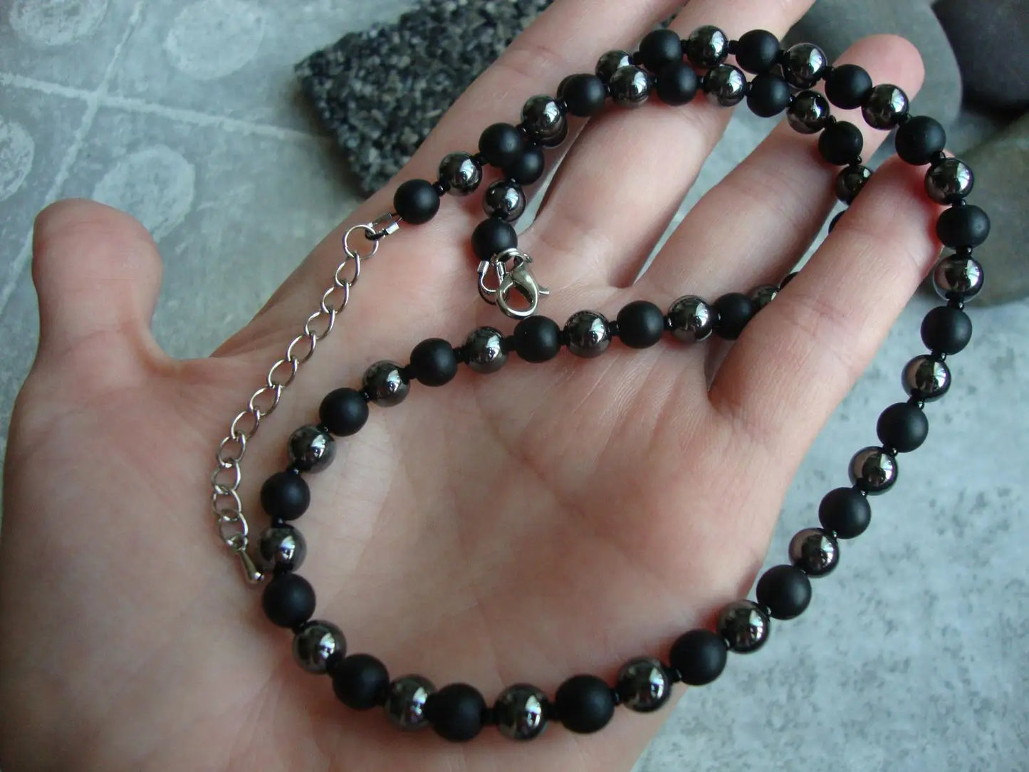 HEMATITE WAVE NECKLACE