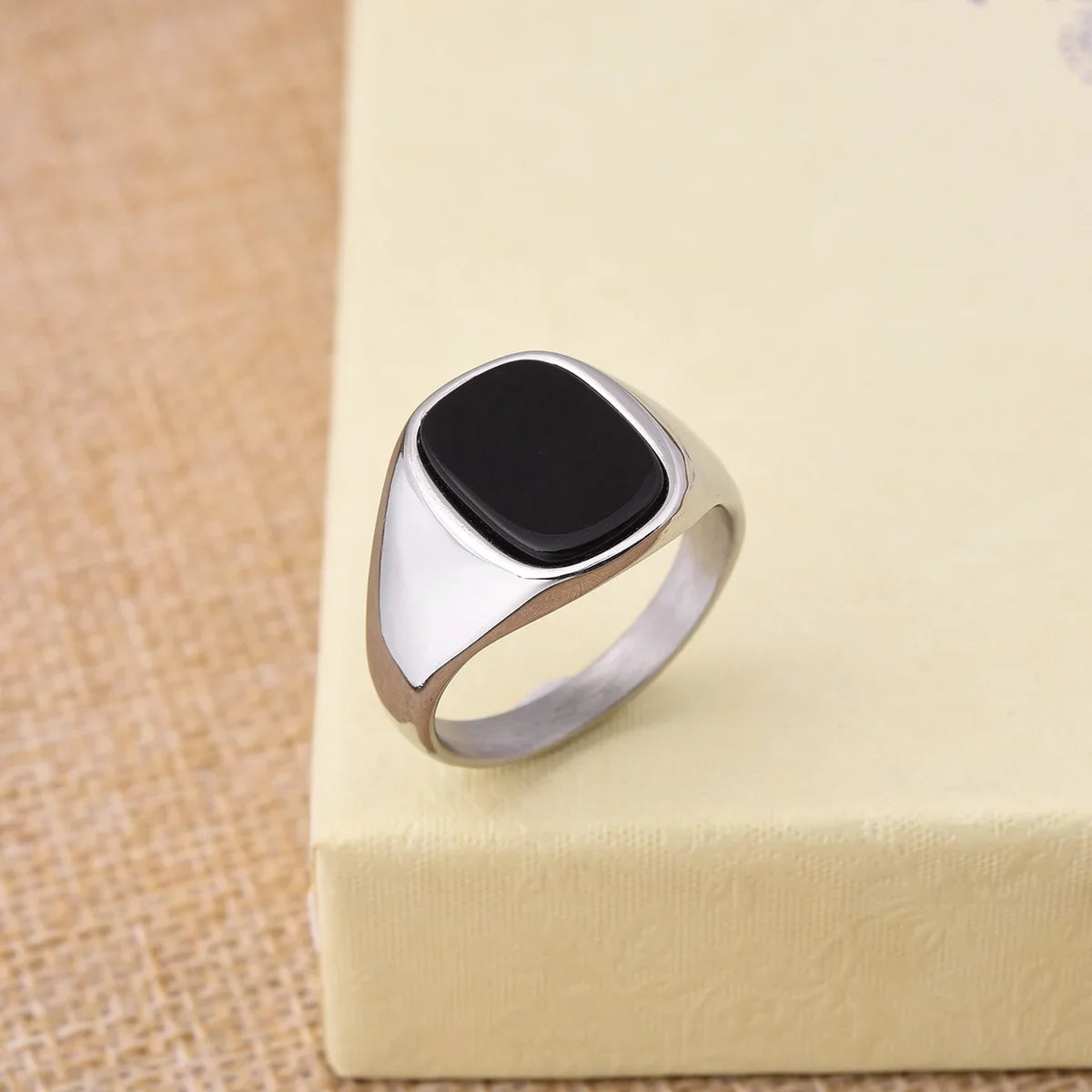 TITANIUM ONYX TRENDY RING