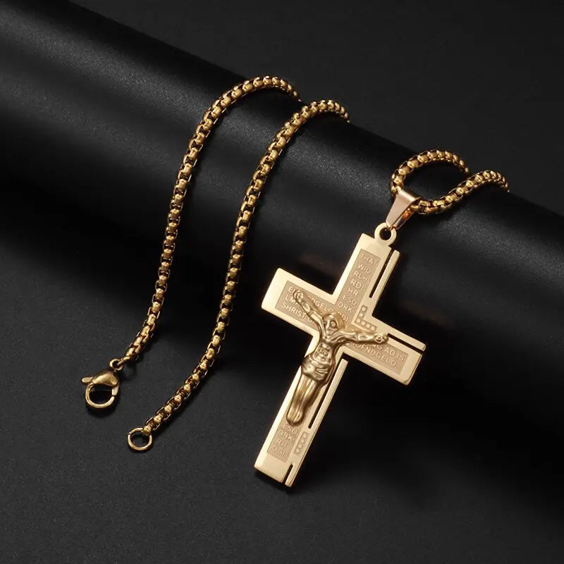 CLASSIC TEMPLAR CROSS NECKLACE