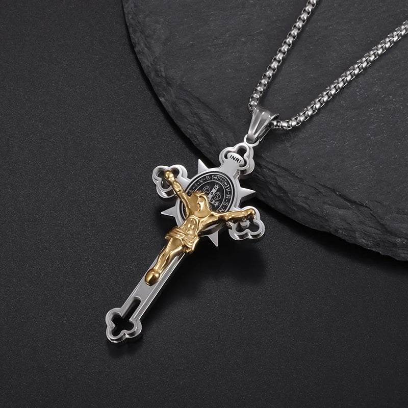 CLASSIC TEMPLAR CROSS NECKLACE