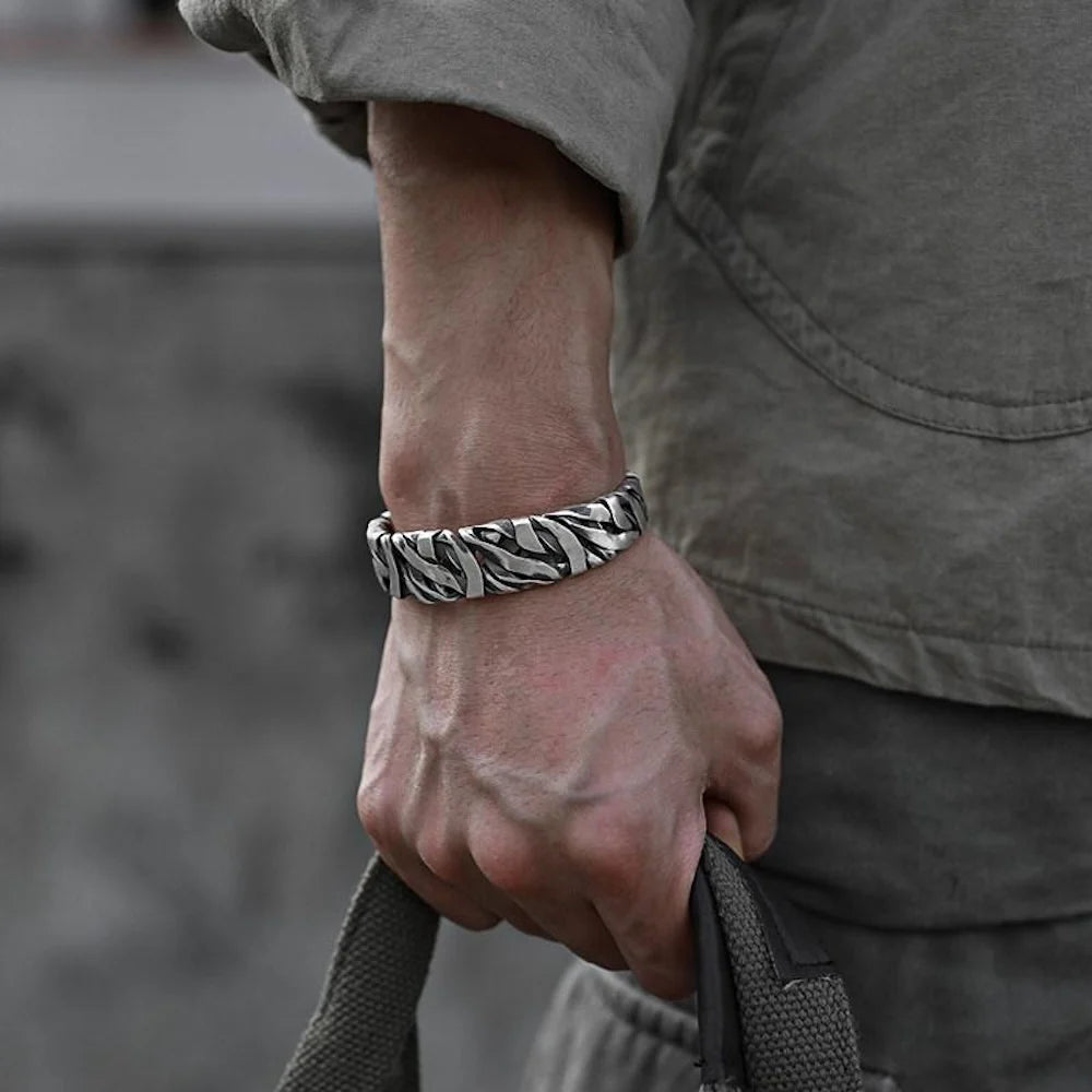 BRAIDED SILVER CUFF