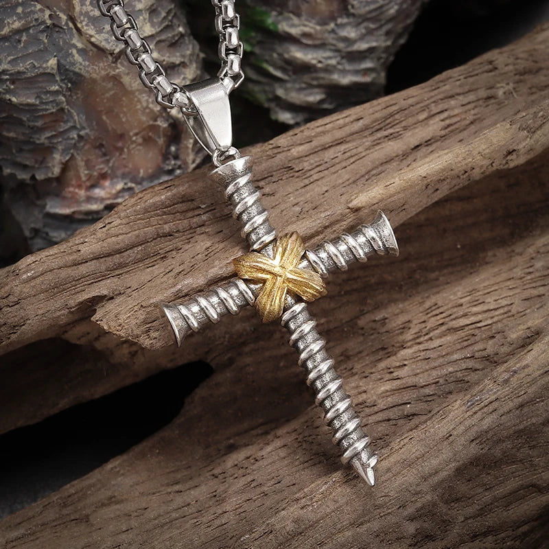 CLASSIC TEMPLAR CROSS NECKLACE