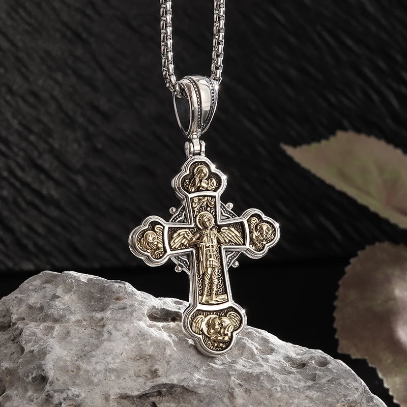 CLASSIC TEMPLAR CROSS NECKLACE