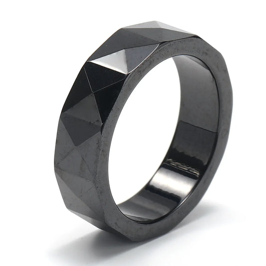 MINIMALIST FACETED CERAMIC RING