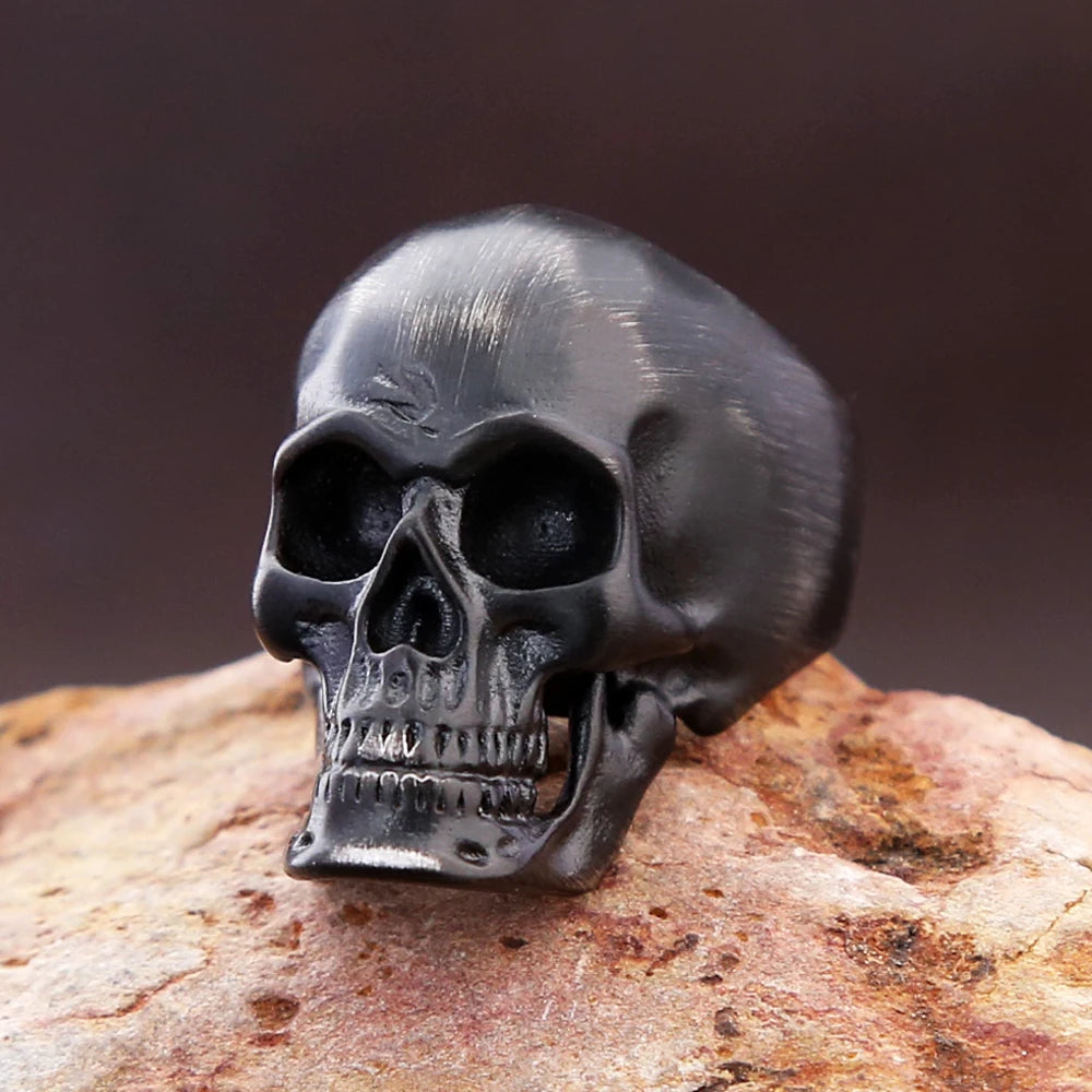 BLACK STAINLESS STELL SKULL RING