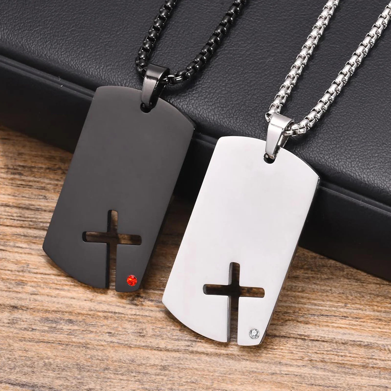 SIDECROSS DOG TAG NECKLACE