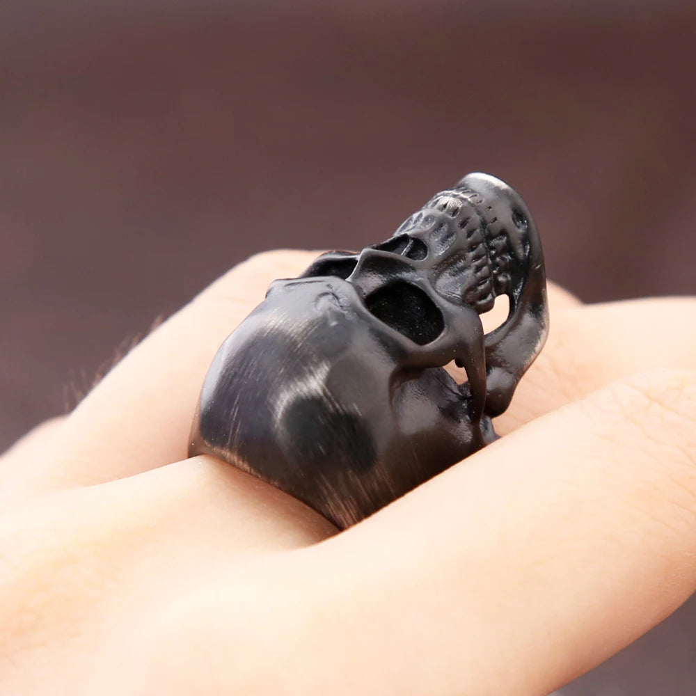 BLACK STAINLESS STELL SKULL RING