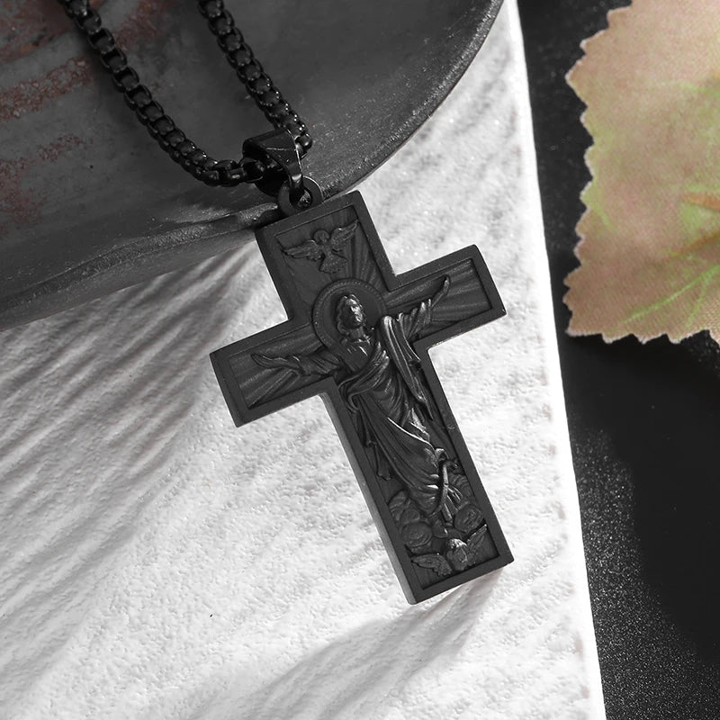 CLASSIC TEMPLAR CROSS NECKLACE