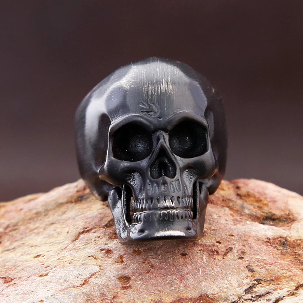 BLACK STAINLESS STELL SKULL RING