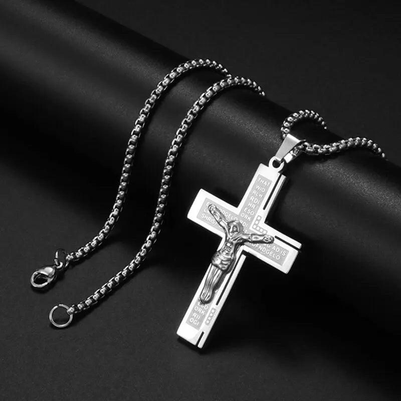 CLASSIC TEMPLAR CROSS NECKLACE